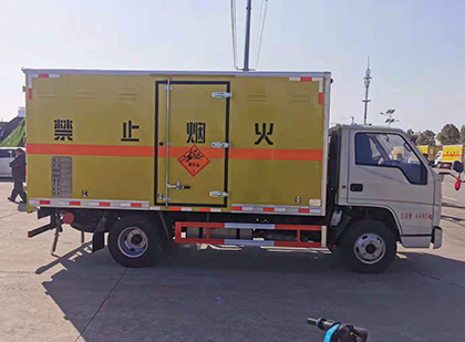 嘉禾爆破器材运输车技术升级与安全合规新趋势
