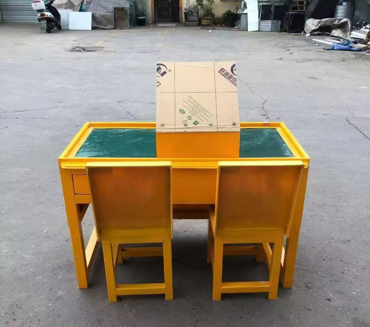 嘉禾防静电导通桌井下煤矿火工品发放桌：危险品流转的安全守护者